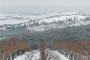 Xtrallusion photo gallery of Italy. Photos, pictures, images and photographs of the Italian Rivieras, the Italian Lakes, the Italian Alps, the Cinque Terre, the Amalfi coast and some of the most beautiful corners of Italy. Plus photos of Italian cities such as Pisa, Milan, Genoa and Rome.